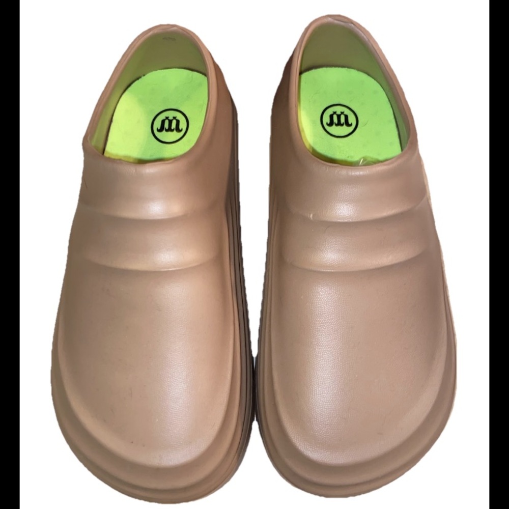 Armadillo Chef Clogs Torrey Classic Tan Beige Never Worn Size 37
